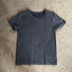 Buckle Gray Short Sleeve Tee